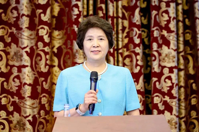 akkt99mwtx.jpg